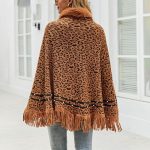 Poncho cachemire à motifs léopard